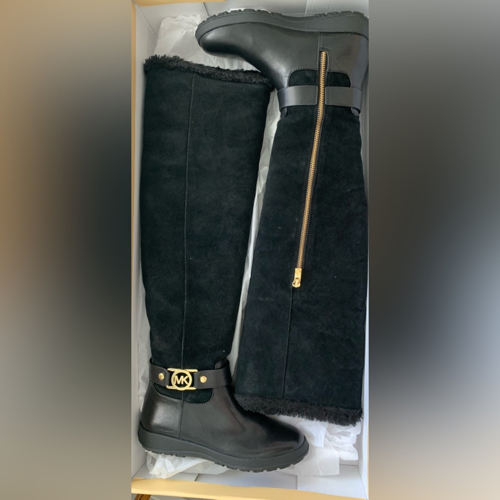Michael Kors Black Knee-High “ALORA” Boots. Size 5M